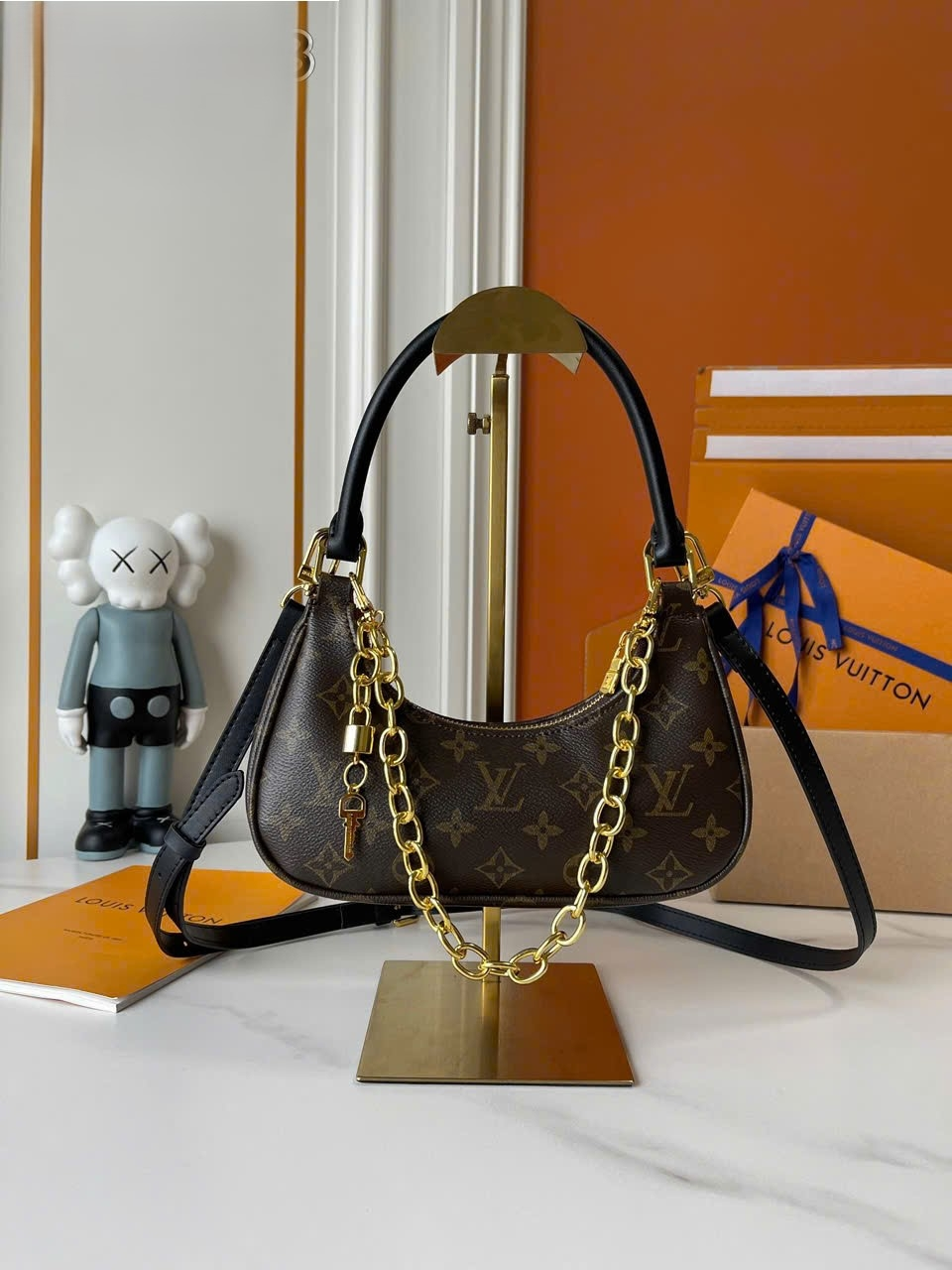 LV Catchy PM Monogram - M25223