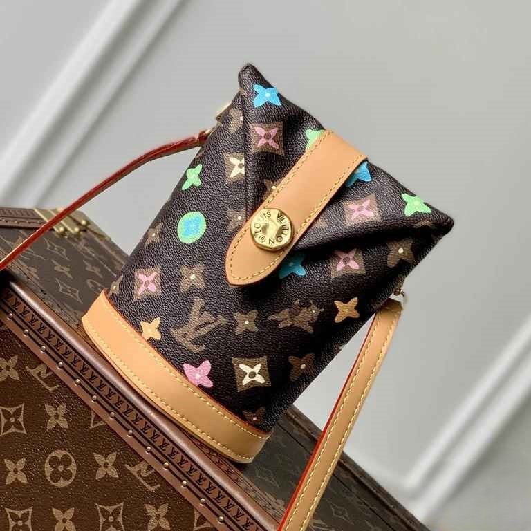 LV Envelope Pouch Monogram Other - M83344