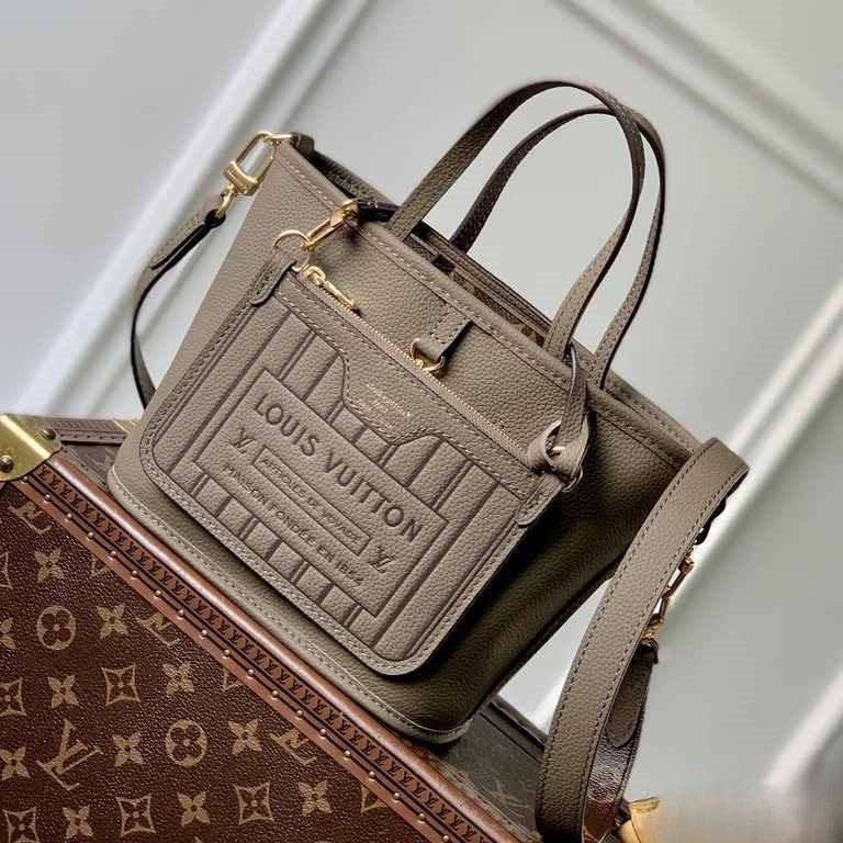 LV Neverfull Bandoulière Inside Out BB - M12109