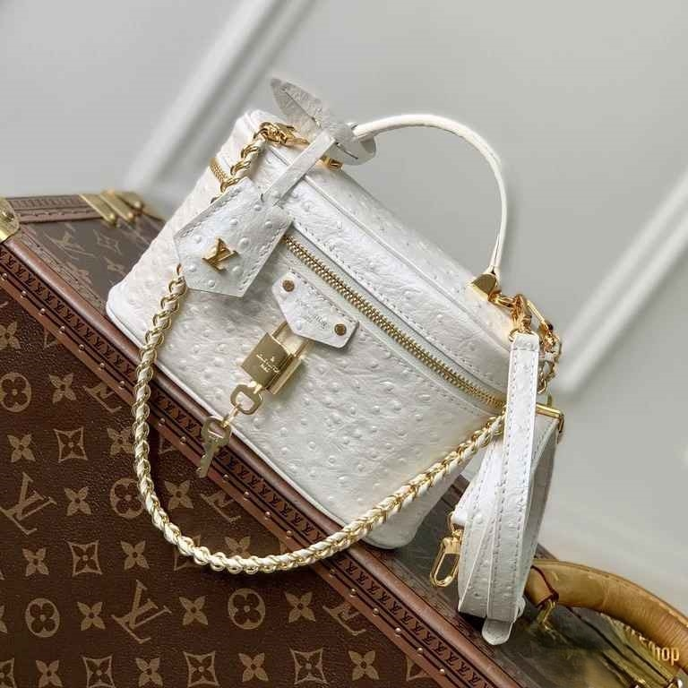 LV Vanity Chain Pouch Autruche - N85911